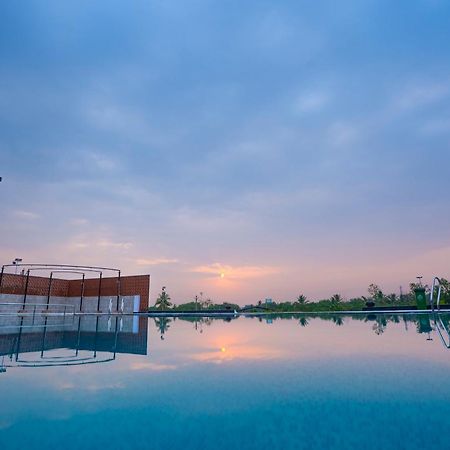 Serene Resort Hyderabad シャムシャバード エクステリア 写真