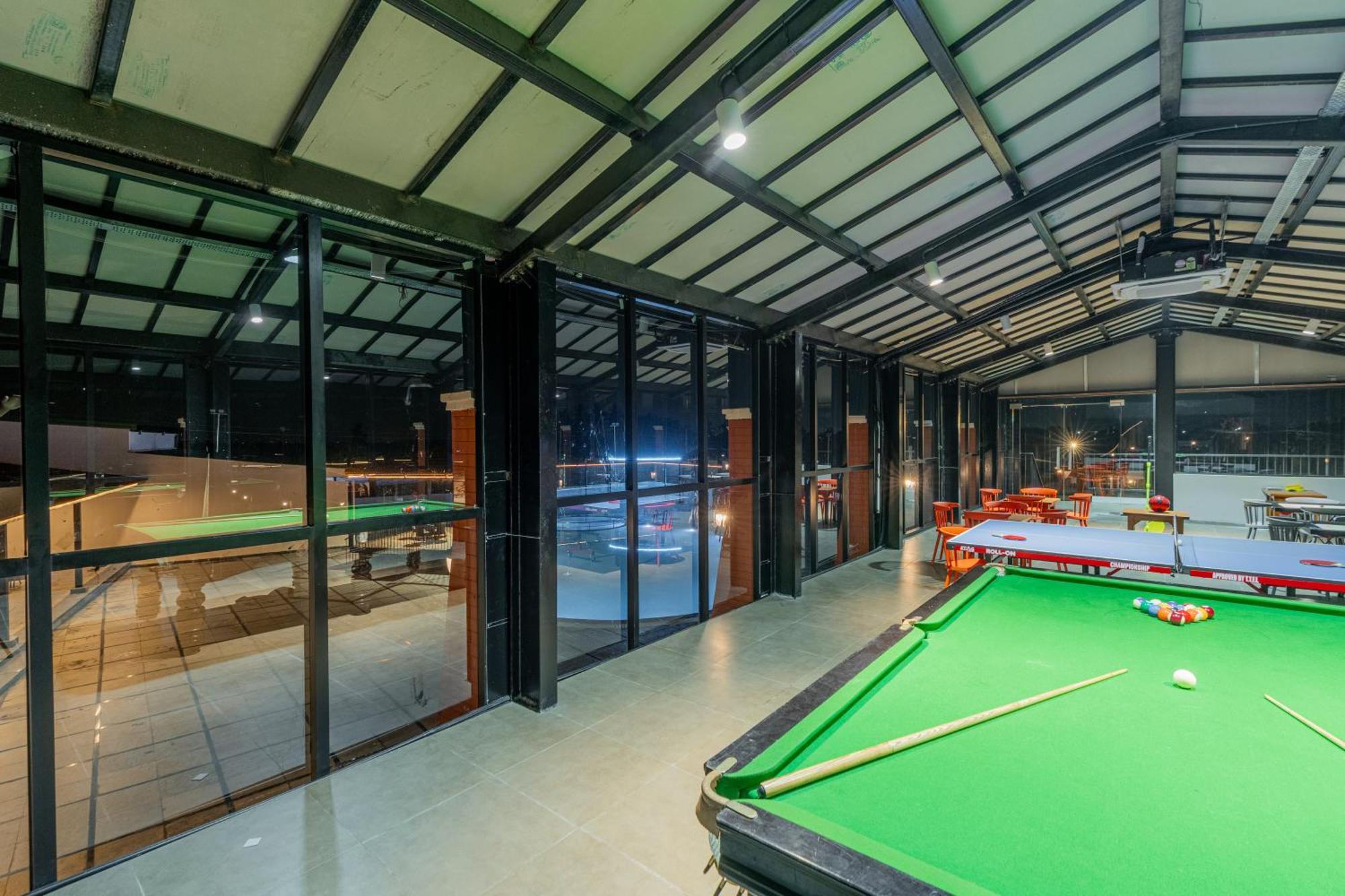 Serene Resort Hyderabad シャムシャバード エクステリア 写真